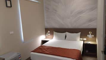 Standard Room | Meja, Wi-fi percuma