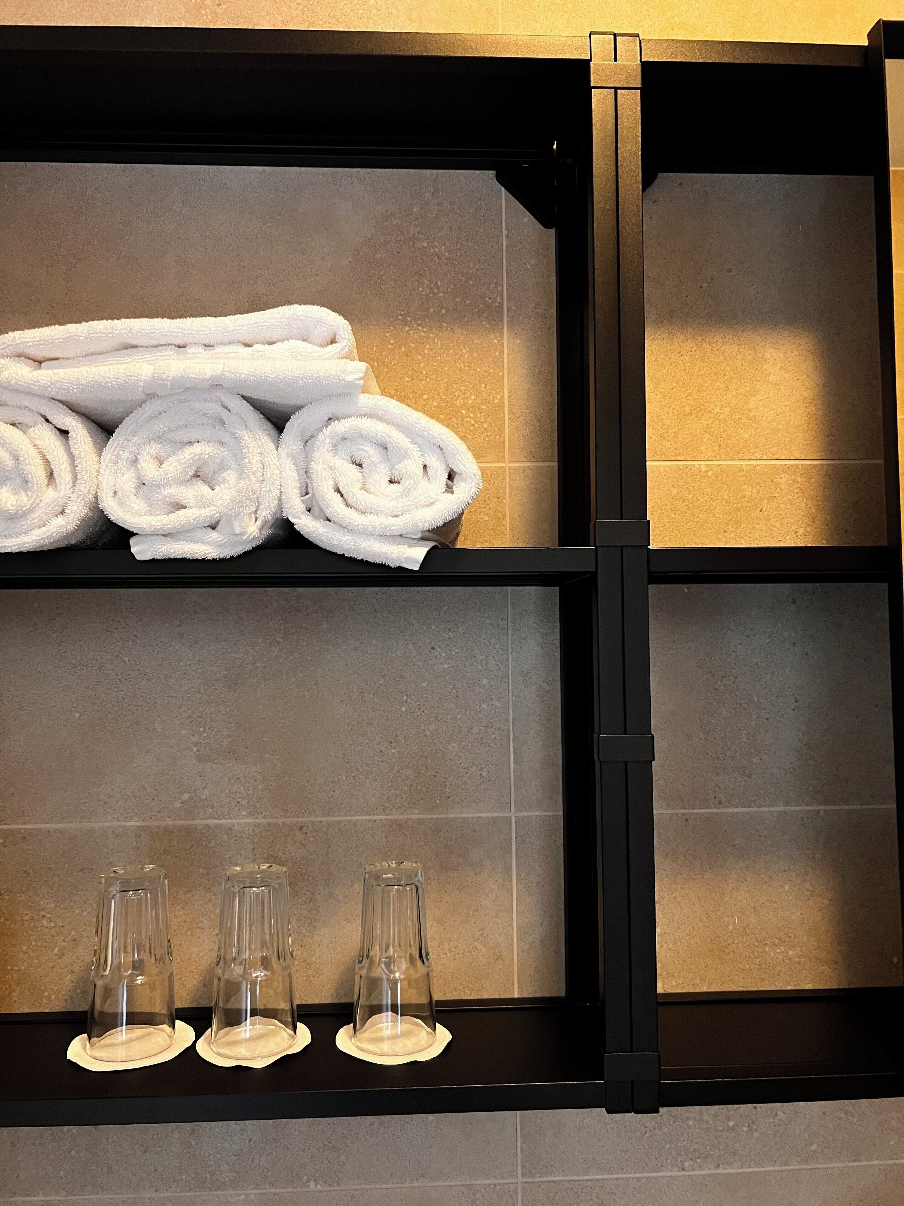 standard triple room, private bathroom | bathroom amenities | shower, free toiletries, hair dryer, bathrobes