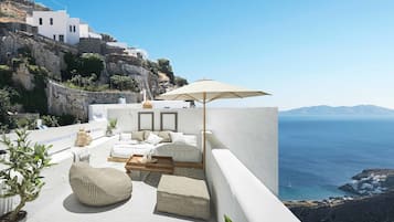 Superior Sea View with Private Terrace | 1 quarto, roupas de cama premium