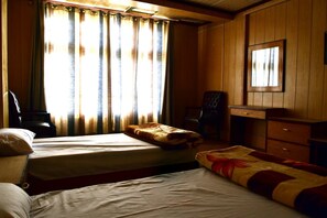Interior - Baltistan Mountain Chalet (Skardu)