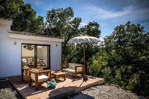 Habitación doble, 1 cama de matrimonio grande (Es Vedra) | Terraza o patio