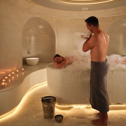 Couples treatment room(s), steam room, Turkish bath/hammam