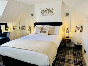 Kamar Double Standar, 1 Tempat Tidur Double, Bebas Asap Rokok, ensuite | Seprai antialergi, tempat tidur Tempur-Pendic, dan Wi-Fi gratis