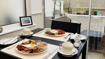 Daily full breakfast for a fee