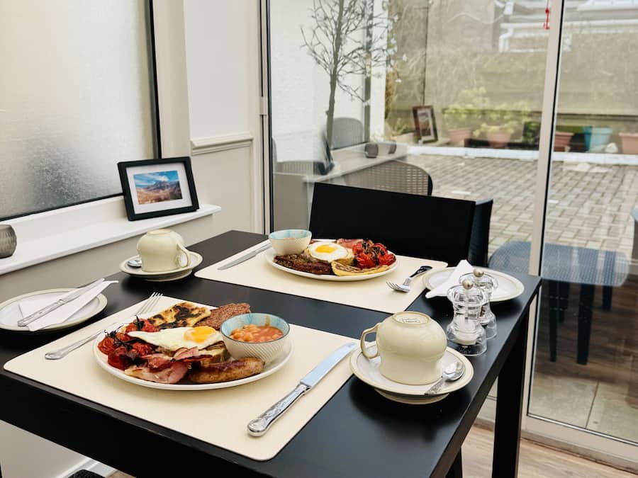 Daily full breakfast for a fee