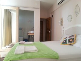 Habitación de diseño doble, vistas al mar | Vistas desde la habitación