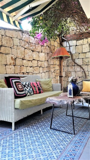 Economy Double Room, Patio | Terrace/patio - Smyrna Pansiyon (Kas)
