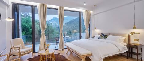 Double Room, Mountain View | Minibar, desk, blackout drapes, rollaway beds