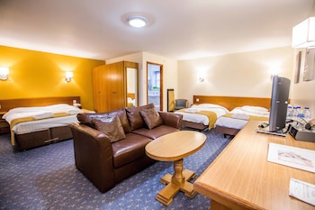 Tollgate Hotel And Leisure