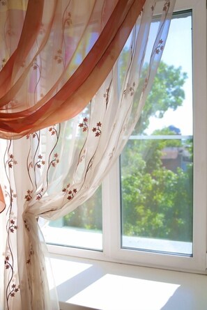 Apartment, 3 Bedrooms (Krasnoarmeyskaya, 81) | Room amenity - OtelService (Biysk)