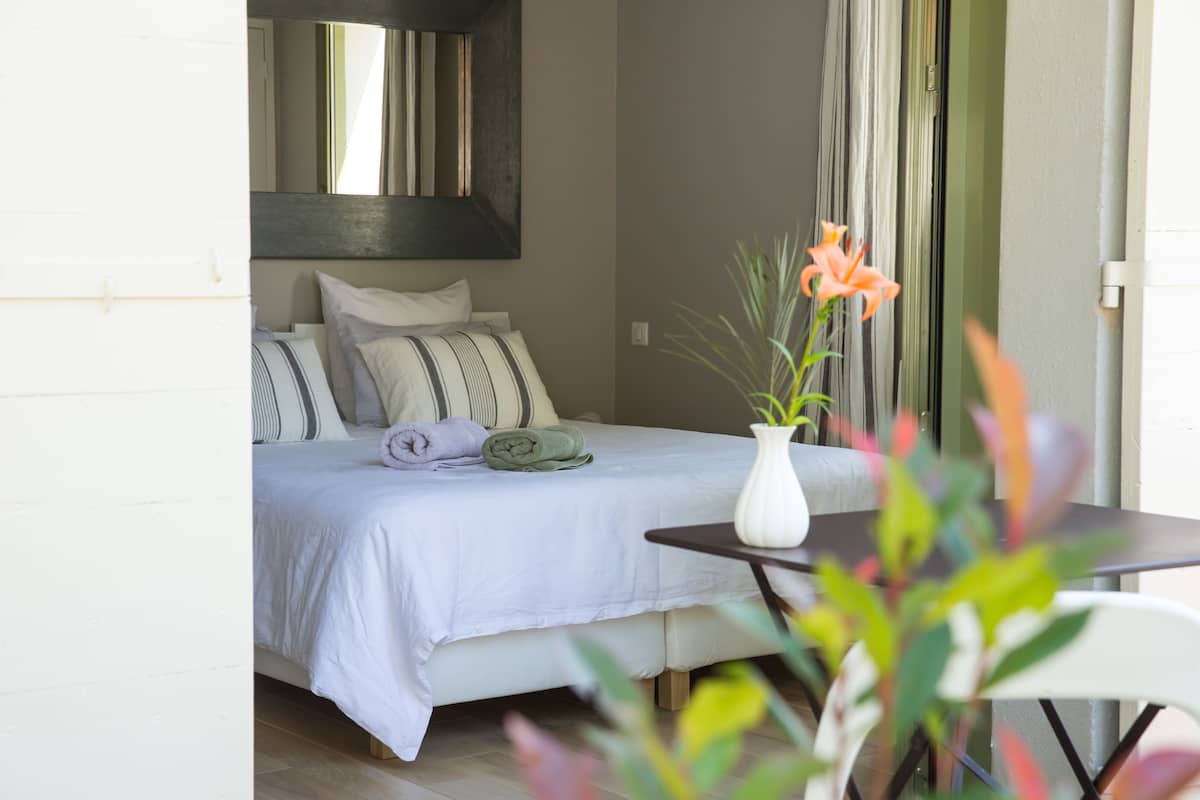Comfort Double Room | Individually decorated, individually furnished, soundproofing