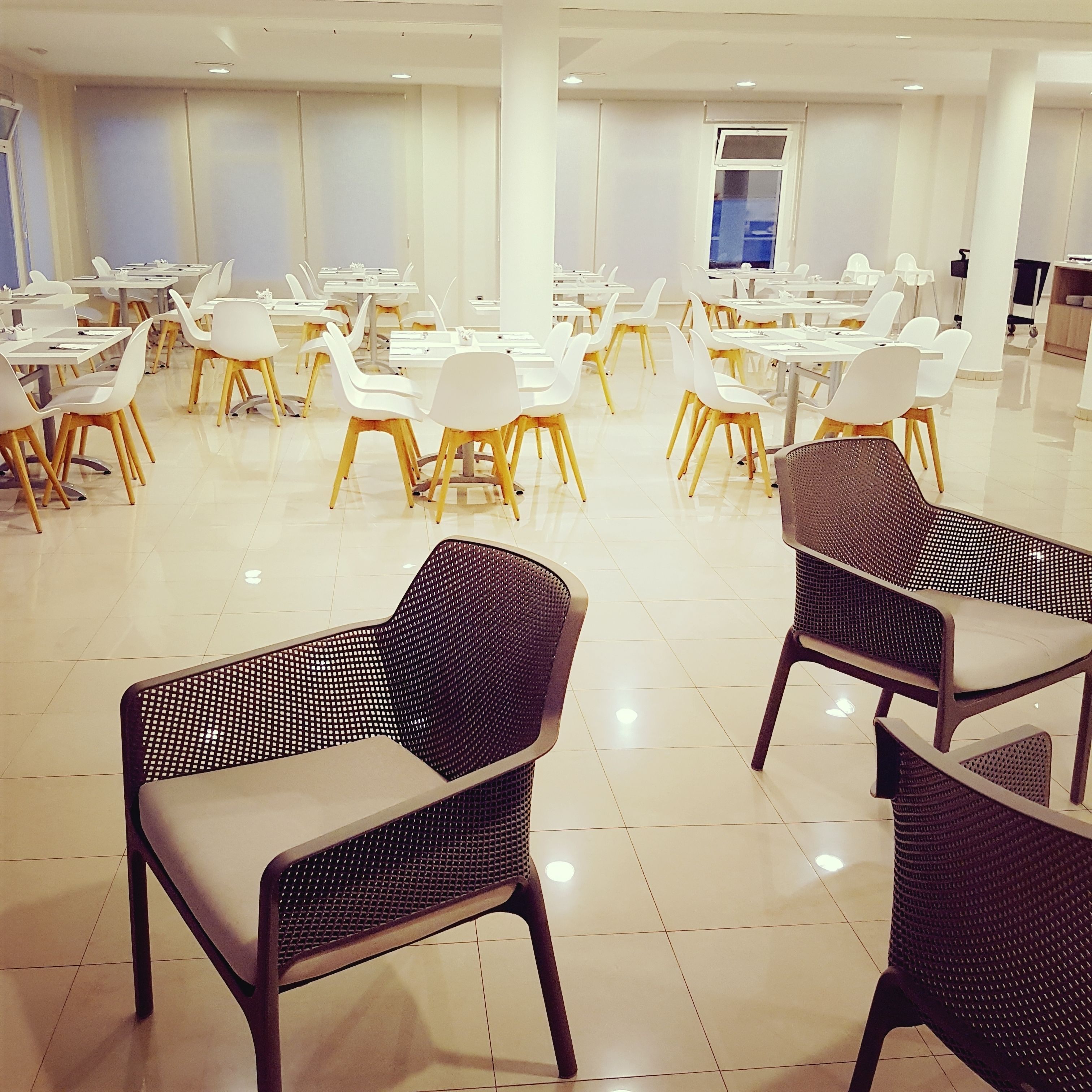 daily continental breakfast (eur 8.50 per person)