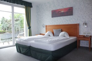 Quarto casal básico | 1 quarto, cofres nos quartos, escrivaninha, berços (sobretaxa)