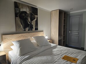 Appartement Duplex Familial, vue piscine (africa) | Seprai premium, tempat tidur Select Comfort, dan didekorasi berbeda-beda