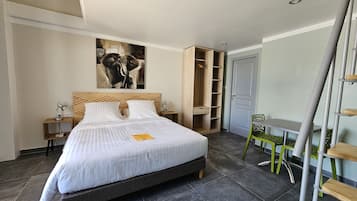 Appartement Duplex Familial, vue piscine (africa) | Ropa de cama de alta calidad y colchones Select Comfort