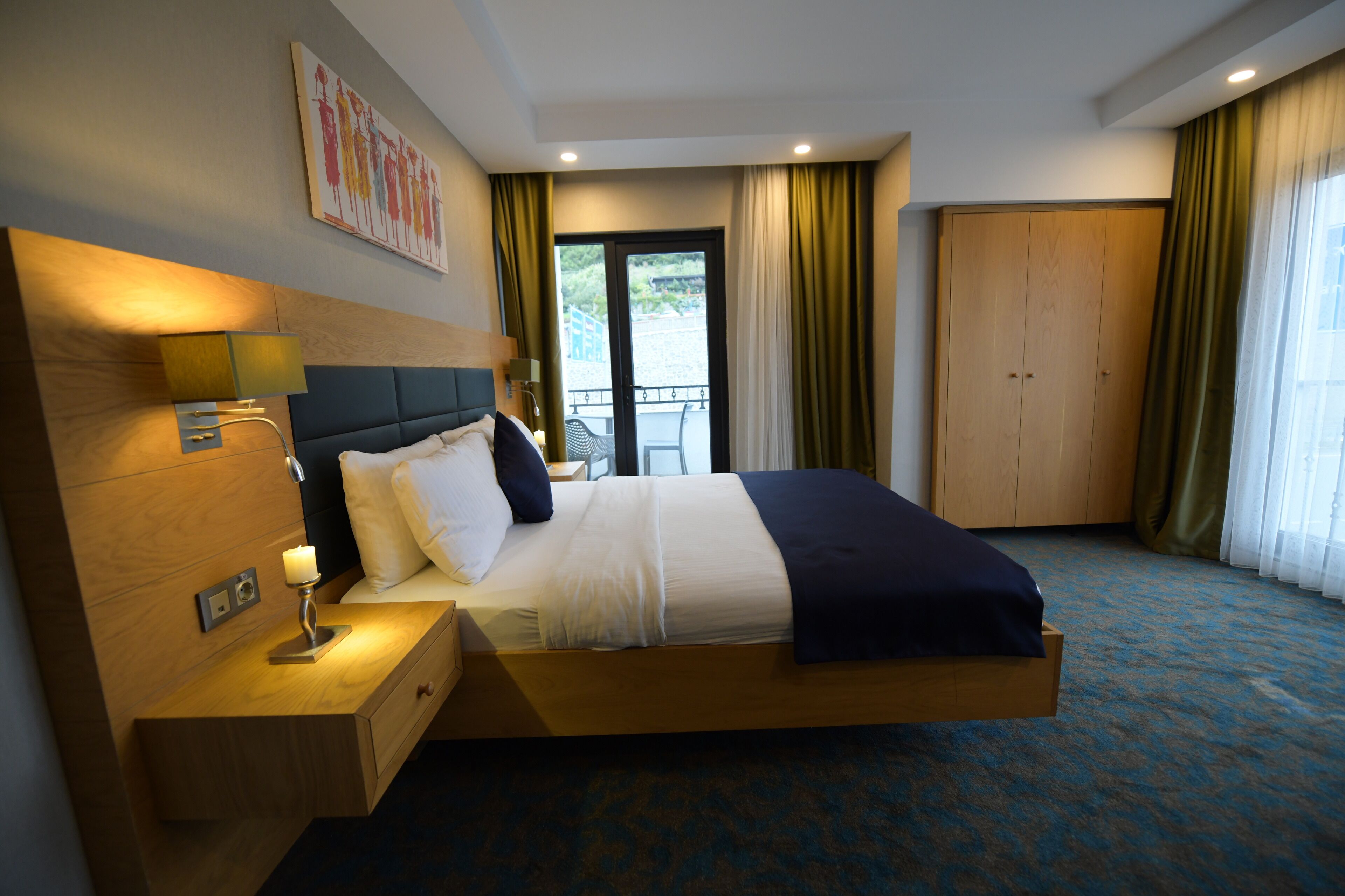 deluxe double room, partial sea view | 2 bedrooms, egyptian cotton sheets, premium bedding, down duvets