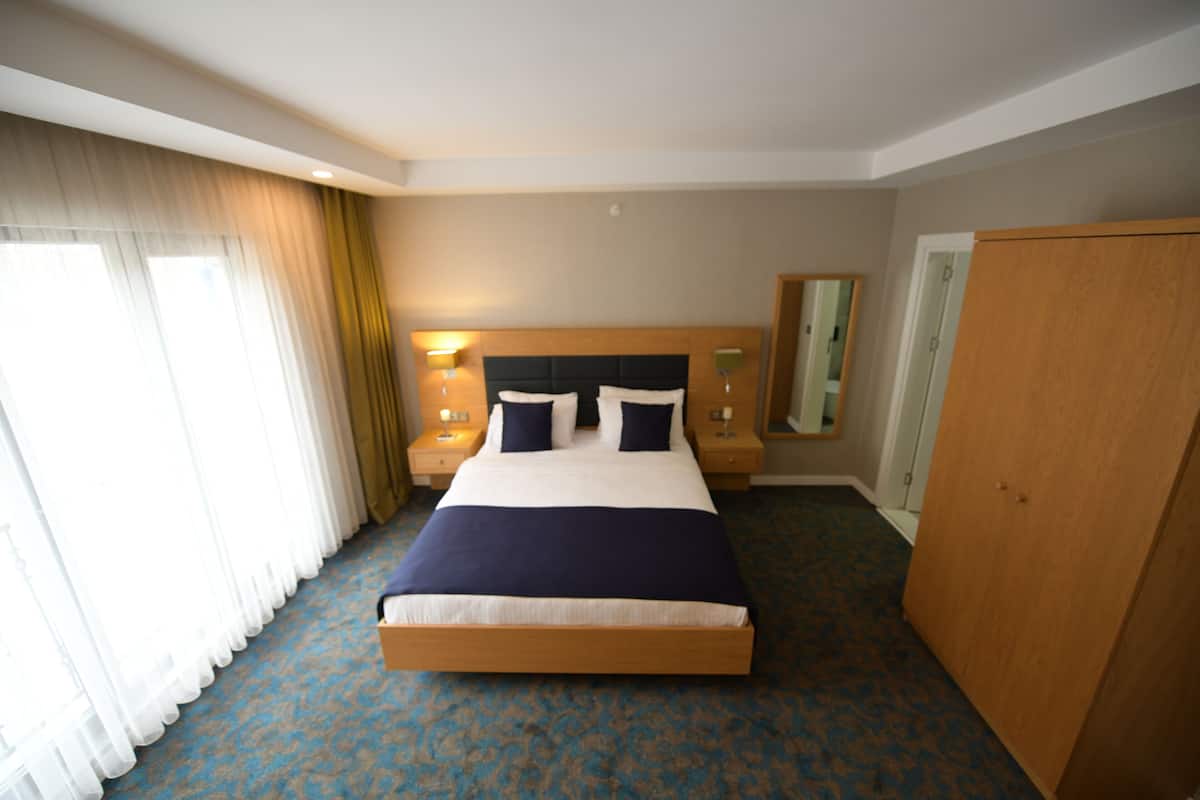 Deluxe Double Room, City View | 2 bedrooms, Egyptian cotton sheets, premium bedding, down comforters