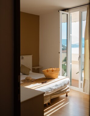 Exclusive Double Room, Terrace, Sea View | Premium bedding, Select Comfort beds, in-room safe - Hotel du Golfe (Ajaccio)