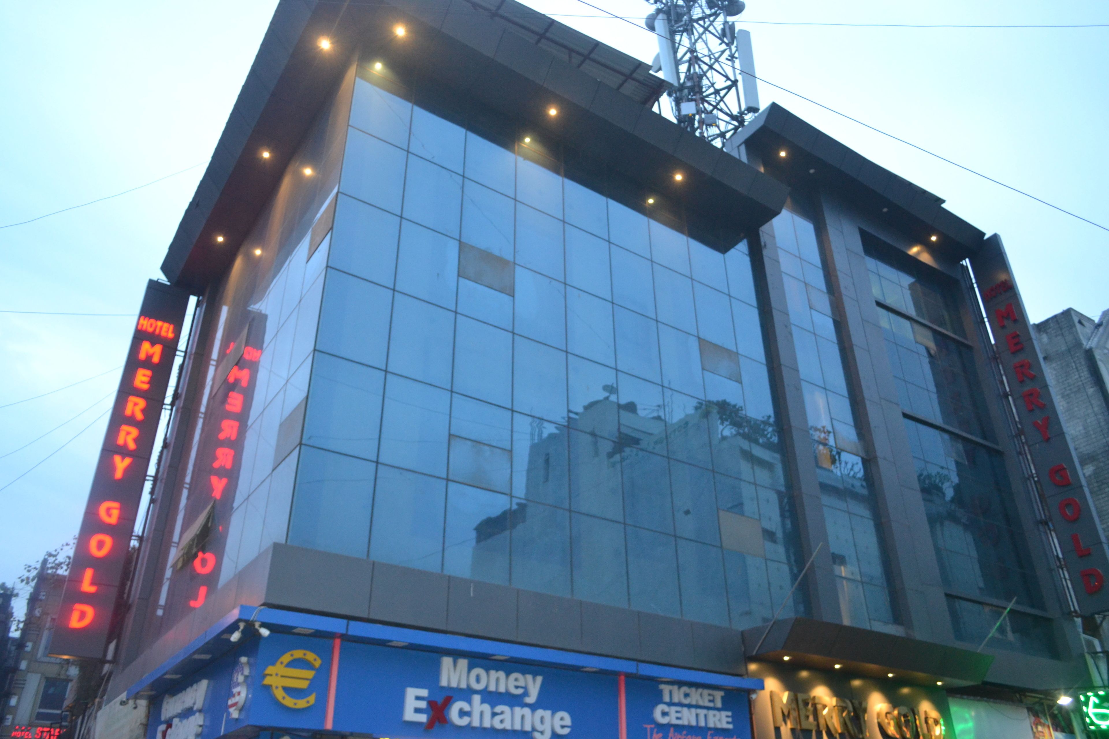 Photo - Hotel Merry Gold - 1 Minute From New Delhi Station And Connaught Place