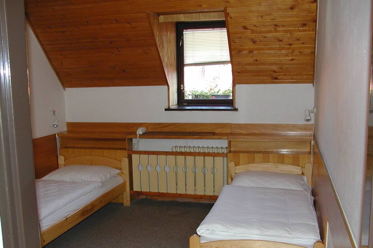 Schreibtisch, kostenloses WLAN, Bettwäsche