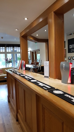 The George Carvery & Hotel