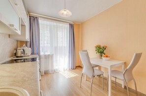 아파트 | 전용 주방 | 대용량 냉장고, 전자레인지, 오븐, 쿡탑