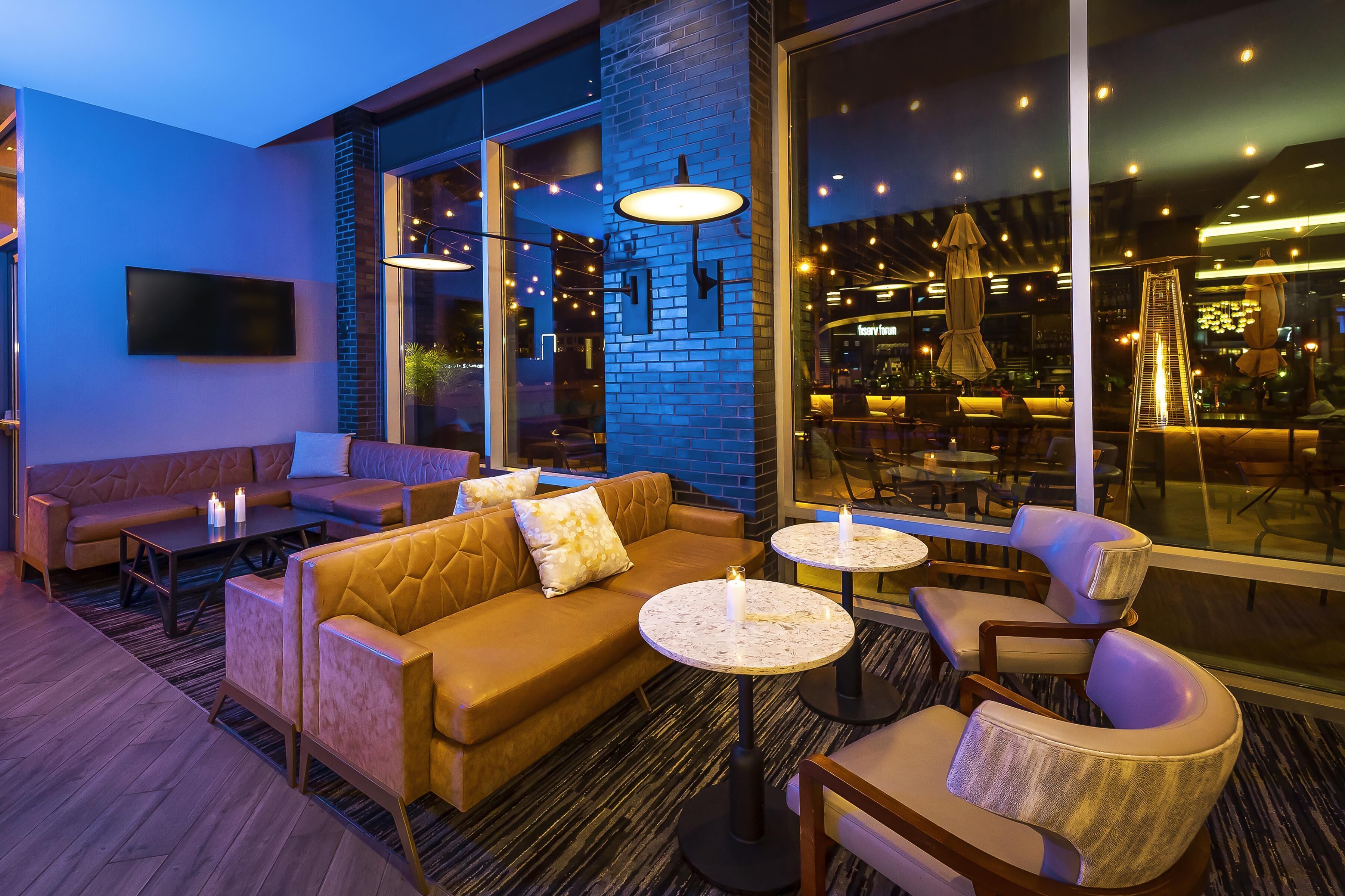 Serveert lunch en diner