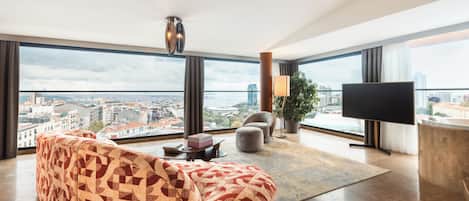 Bosphorus Suite | Sängtillbehör av högsta kvalitet och minibar