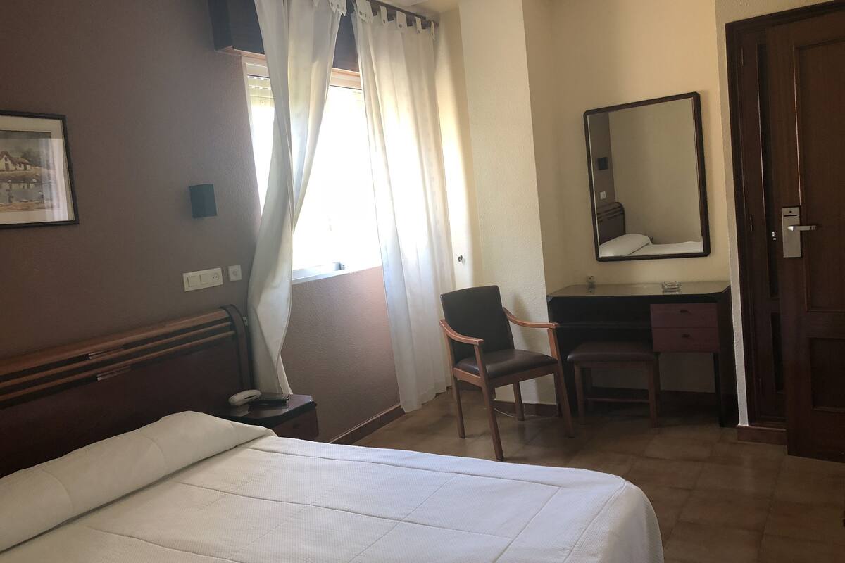 free cots/infant beds, free wifi, bed sheets