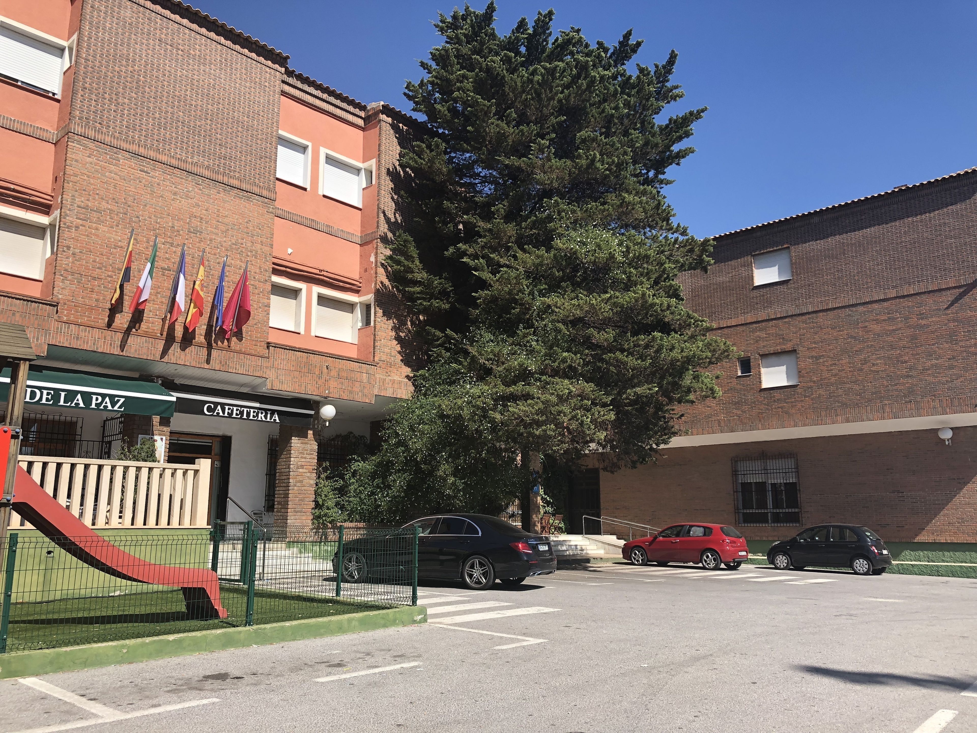 self-parking (surcharge) 7 per day