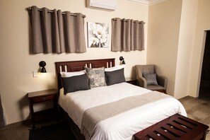 In-room safe, desk, free WiFi, bed sheets