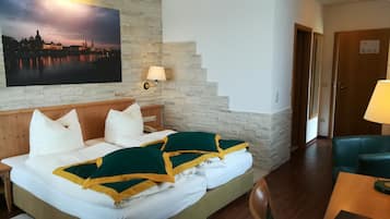 Doppelzimmer | Minibar, Zimmersafe, Schreibtisch, kostenlose Babybetten