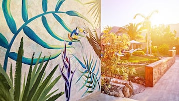 Habitación básica | Ropa de cama de alta calidad y minibar