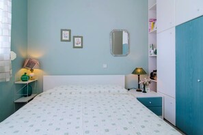 Villa | Soundproofing, iron/ironing board, free cots/infant beds, free WiFi - Amazing Villa with a large yard (Nea Propontida)