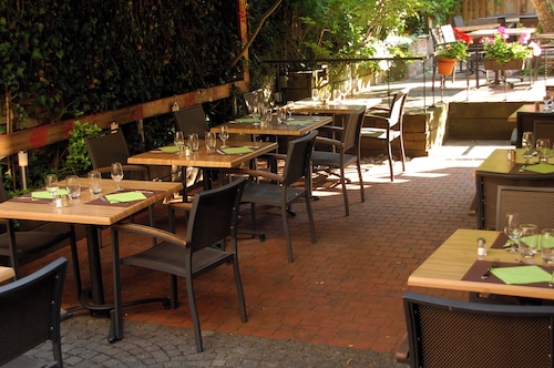 Hotel Restaurant Aux Deux Roses