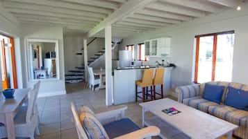 Duplex Units | Living room | Flat-screen TV