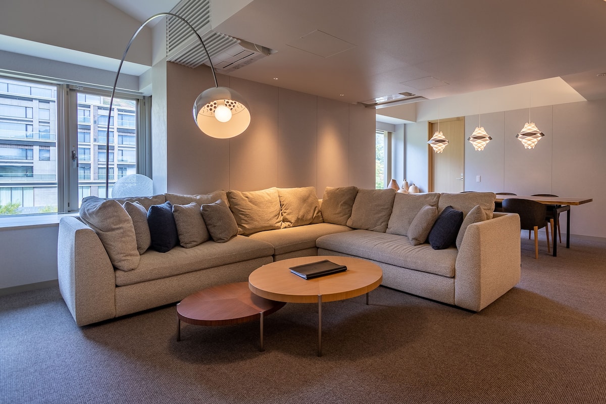 3 Bedroom Penthouse Suite | Living area | Flat-screen TV, Netflix, streaming services