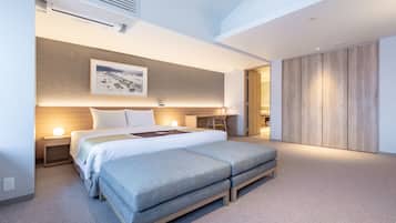 Premium bedding, in-room safe, soundproofing, free WiFi