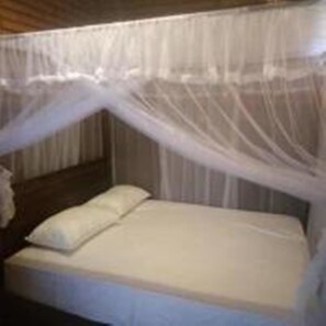 Desk, free WiFi - Yoho D Family Resort (Anuradhapura)