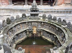 Bañera de hidromasaje al aire libre