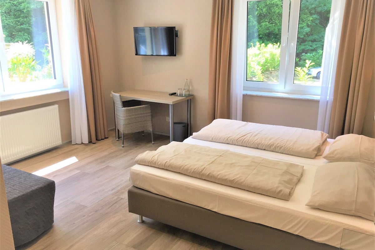 1 bedroom, desk, soundproofing, iron/ironing board