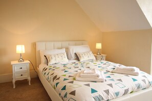 Free WiFi, bed sheets - Oxford West House (Oxford)