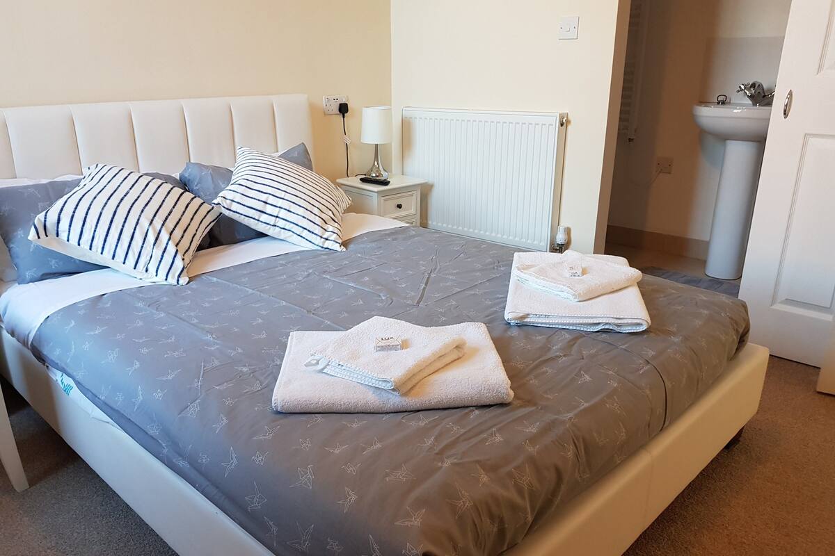 Habitación Deluxe doble (3 People) | Wifi gratis y ropa de cama