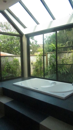 3-Bedroom Villa with Private Pool | Tina profunda