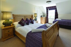 Standard Triple Room, Garden View