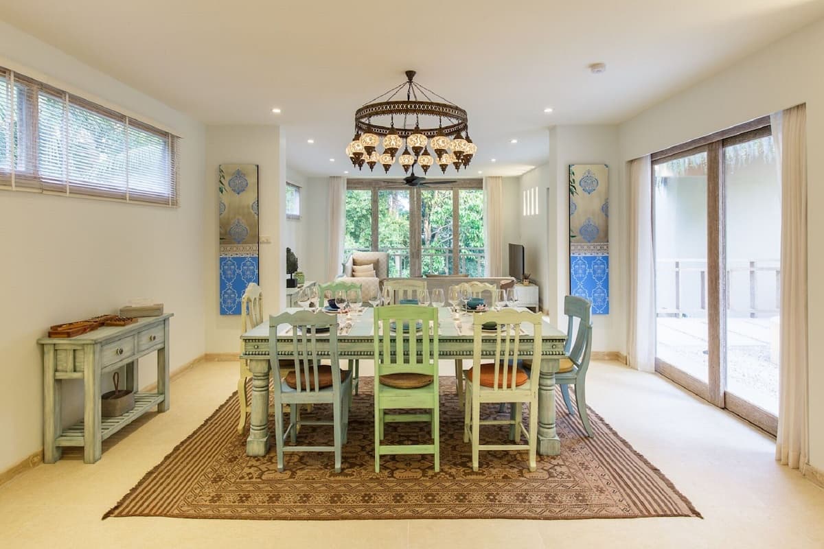 3-Bedroom Karma Villa with Private Pool and Ocean View | Área de estar | TV de tela plana