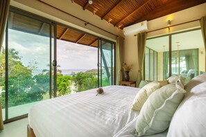 3-Bedroom Aspire Villa with Private Pool and Ocean View | 2 quartos, cofres nos quartos, individualmente decorados