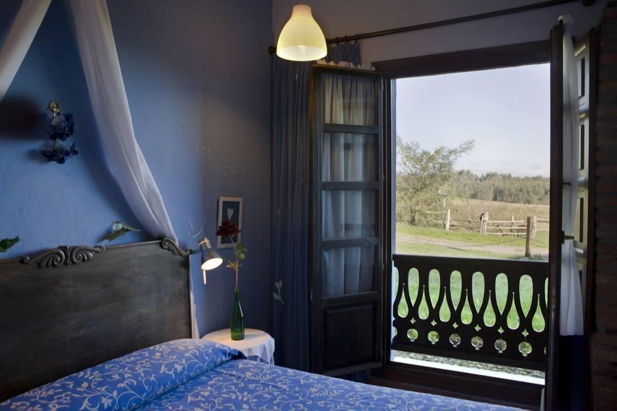 Double Room (Primavera) | Premium bedding, desk, soundproofing, bed sheets