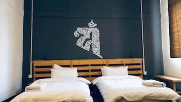 Deluxe Room | Desk, free WiFi, bed sheets