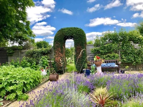 The Paddock at Peacock Farm